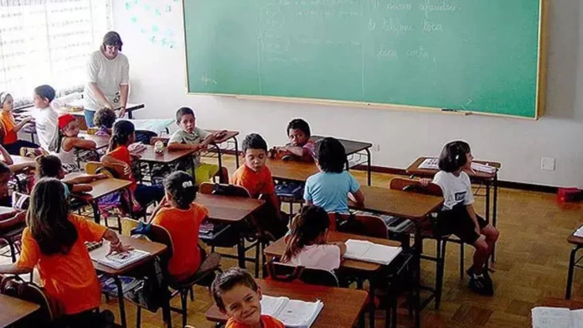 20 Nisan okullar tatil mi, okul var mı? 20 Nisan Pazartesi sendikalar grev kararı aldı mı